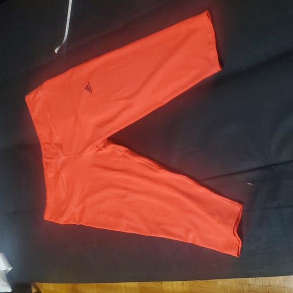 Women's Adidas Capris - Picture 4 of 6